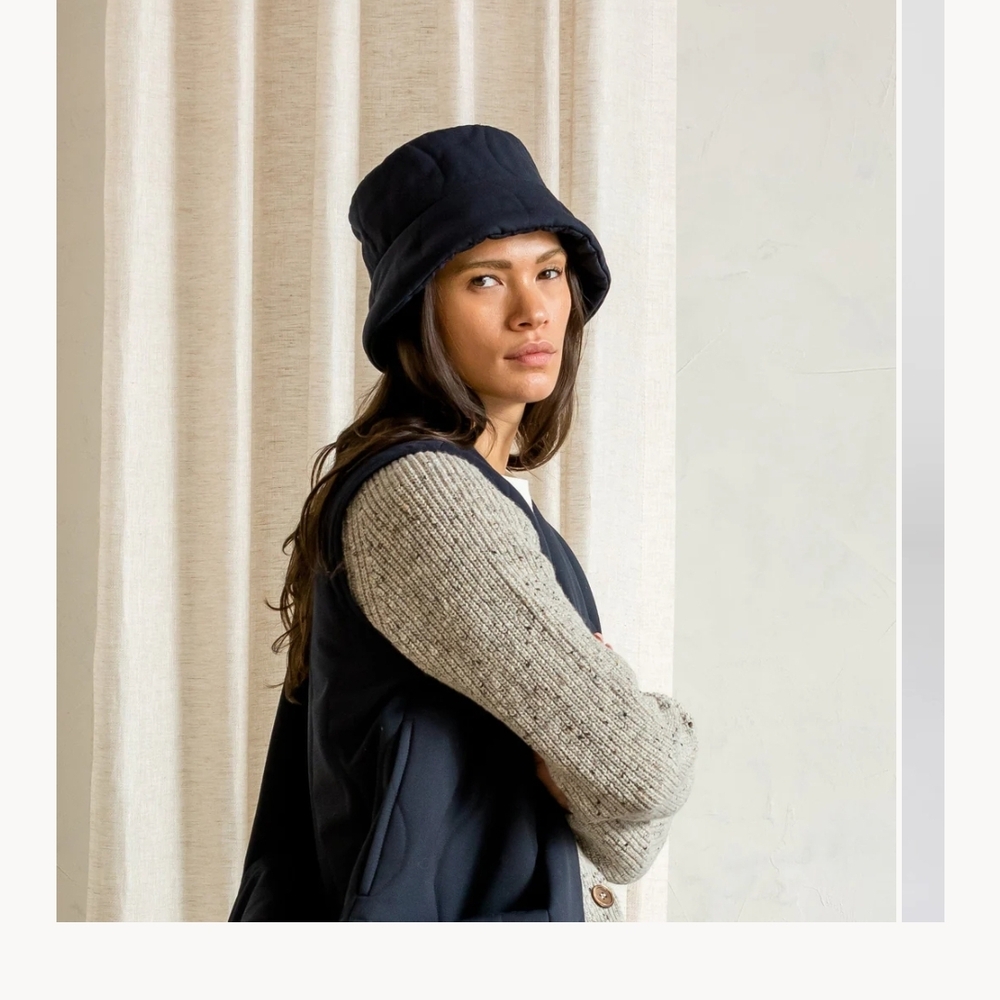 Wool & Organic Cotton Black Bucket Hat